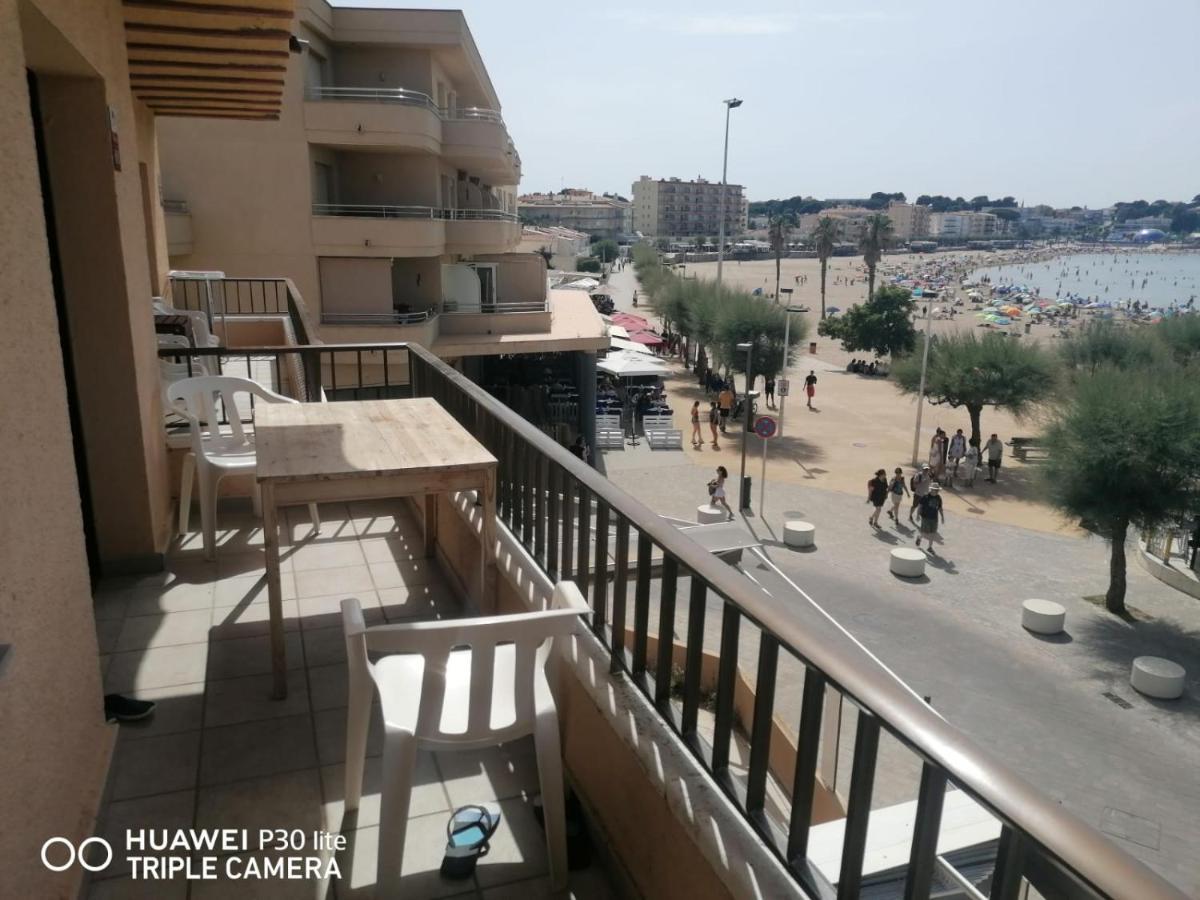 דירות L' Escala Riells Mar מראה חיצוני תמונה