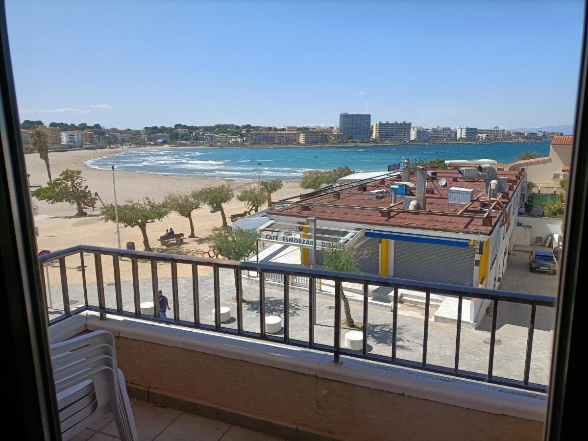 דירות L' Escala Riells Mar מראה חיצוני תמונה
